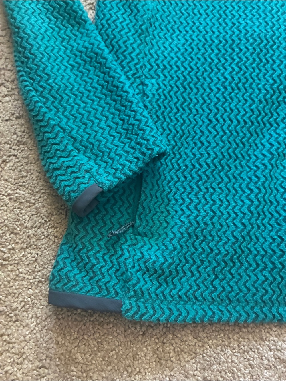 Patagonia R1 Air Full Zip Hooded Fleece Jacket Teal Green Women size S - Picture 4 of 8